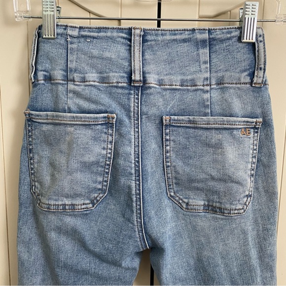 American Eagle Super Hi-Rise Jegging Medium Wash Next Level Stretch Size 0 - Picture 8 of 15